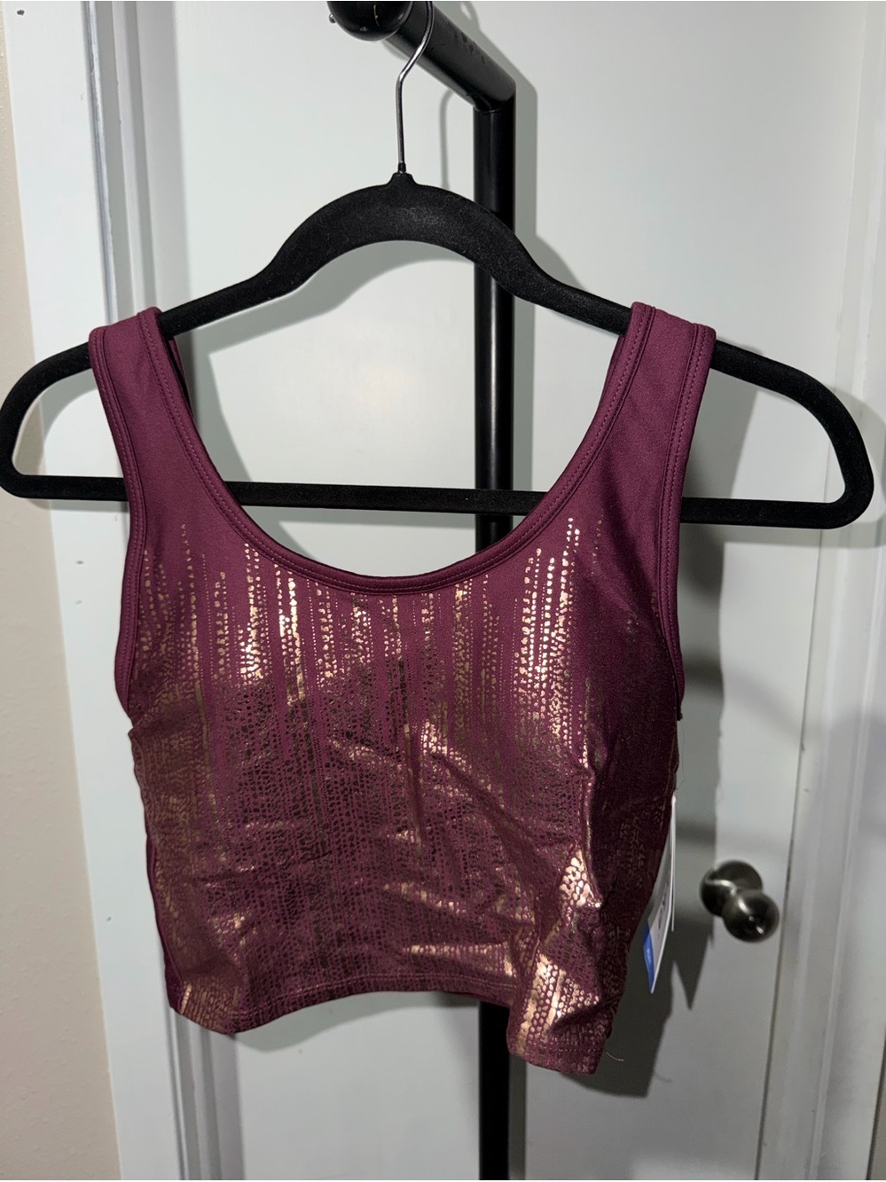 NWT Marika Metallic Crop Tank Top Medium Grape Wine Shimmer Athletic Yoga Gym